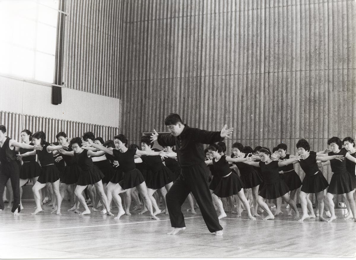 About Masami Kuni邦正美について – 邦正美創作舞踊研究所 | 創作舞踊